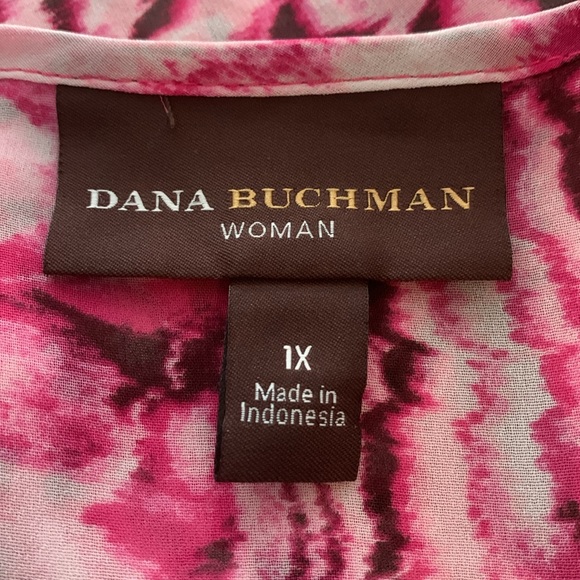 NWOT. Woman’s sheer top with cocoon style fit and elastic cuffed sleeves. - Picture 8 of 10